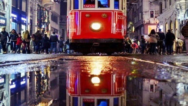 Ey İstanbul! | Mehmet Feti Ceylan