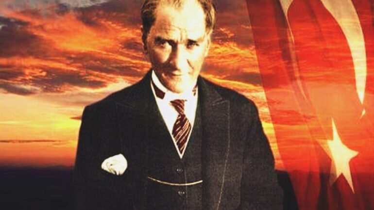 Atatürk’ü Bir “Kahraman” Olarak Değil de Bir “İnsan” Olarak Düşündünüz Mü Hiç?