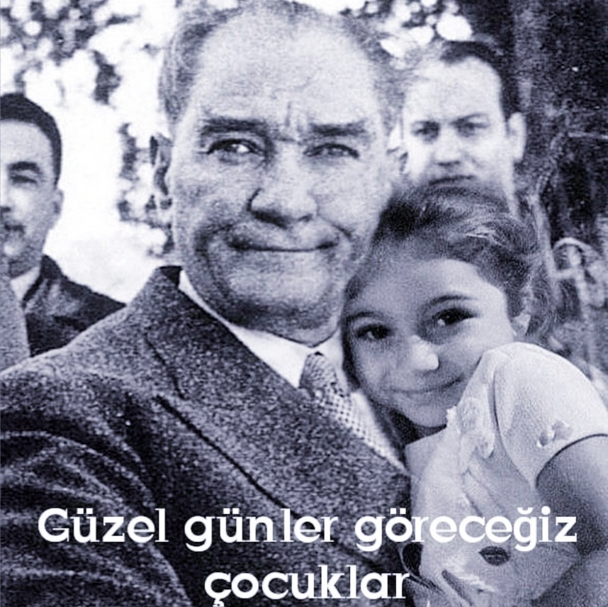 23 Nisan Yüz Yaşında | Ahmet Üresin