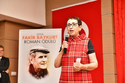 Fakir Baykurt Roman Ödülü’, Londralı yazar Dursaliye Şahan’a verildi